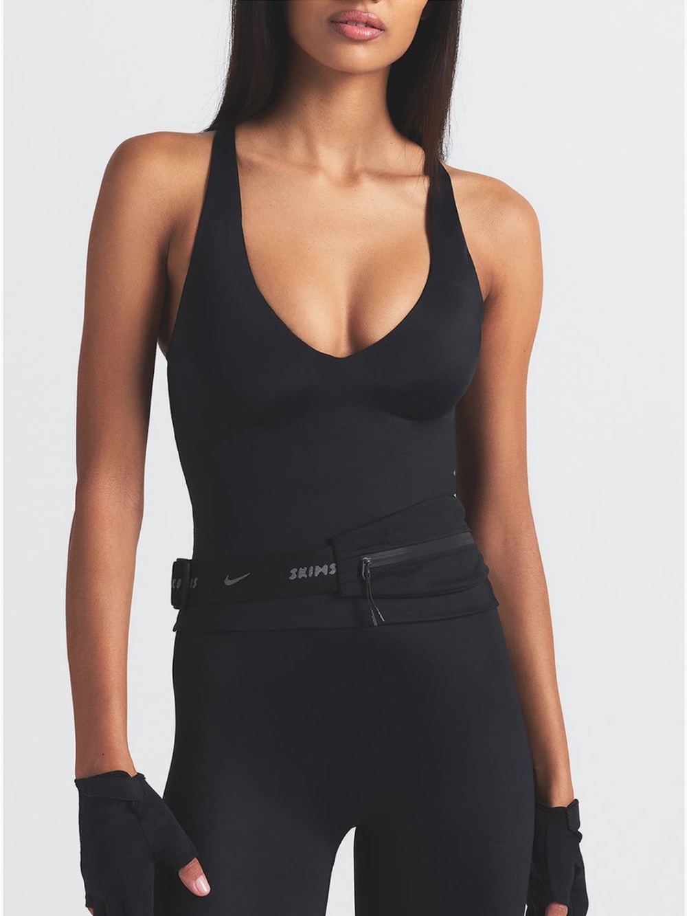 NikeSKIMS V-Neck Tank Obsidian Black S NWT